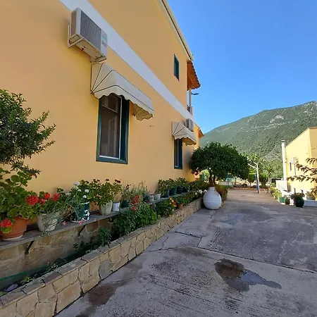 Costa-rini Aparthotel
