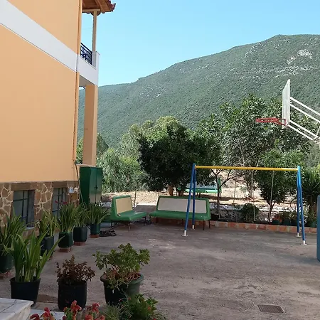 κoσταρίνι Ξενοδοχείο με διαμερίσματα 2*