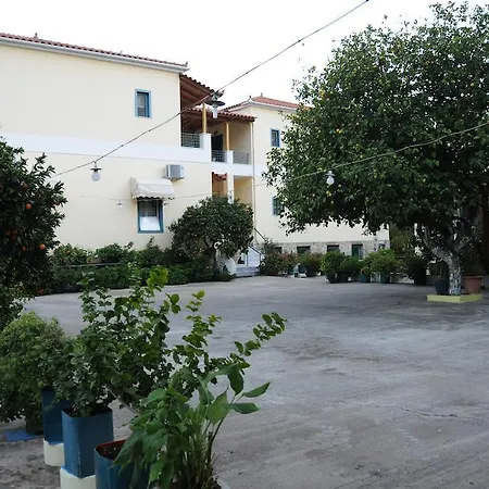 Aparthotel Costa-rini Leonidio