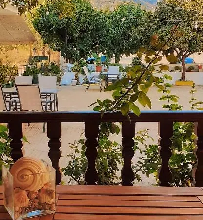Costa-rini Aparthotel
