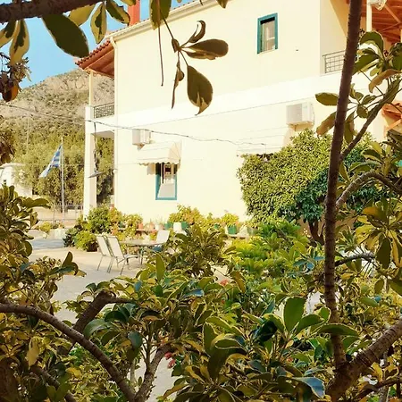 Costa-rini Appart hôtel Leonídion
