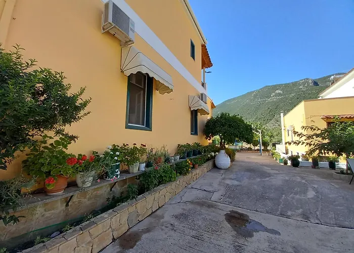 κoσταρίνι Ξενοδοχείο με διαμερίσματα