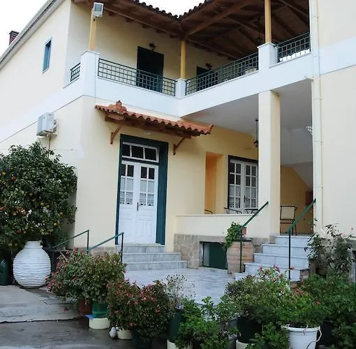 κoσταρίνι Ξενοδοχείο με διαμερίσματα 2*