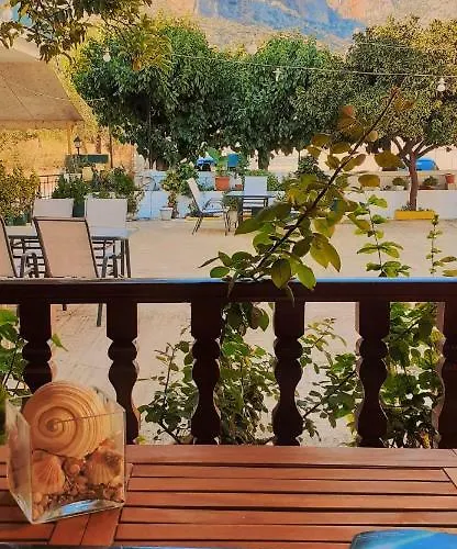 κoσταρίνι Ξενοδοχείο με διαμερίσματα